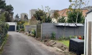 Pause d'une clôture à rezé 